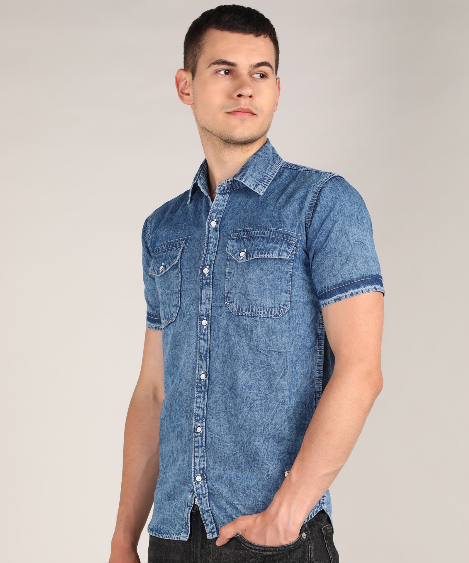 100 Percent Comfortable And Stylish Look Blue Denim Shirt Casual Wear For  Boys Collar Style: Classic at Best Price in Nagpur | Main Collection